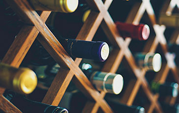 Aging Wine in Oak: Barrels vs Spirals