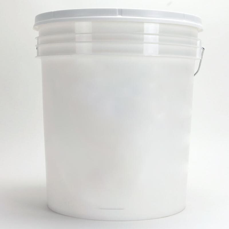 Plastic Wine Fermenter w/ Lid 7.9 Gal