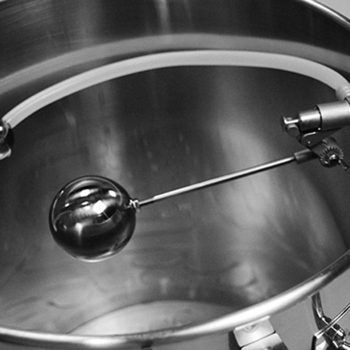 The Blichmann Autosparge hooked up to the brew kettle